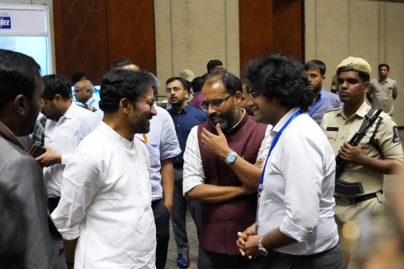 Hon’ble Union Minister of Coal & Mines, Shri G. Kishan Reddy, interacting with the participants at the Roadshow to Promote Surface Coal/Lignite Gasification.